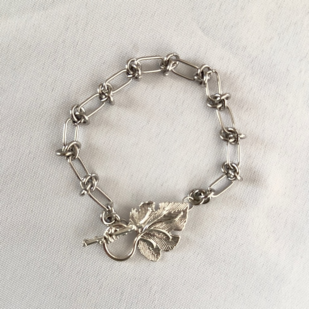 NEW Stainless Steel Celtic Knot Chain Palm Leaf Vineyard Toggle Clasp Bracelet